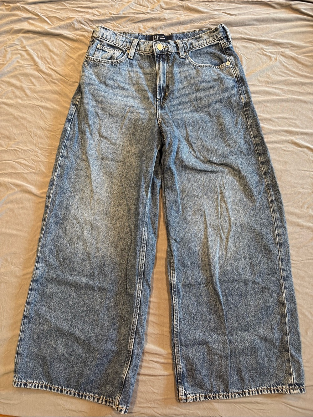 GAP Women’s Relaxed Baggy High Waist Jeans NWOT - Medium Wash 6/28R